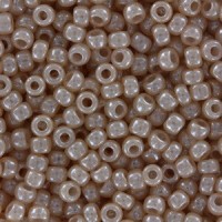 Miyuki rocailles Perlen 8/0 - Ceylon translucent jasmine 8-2370